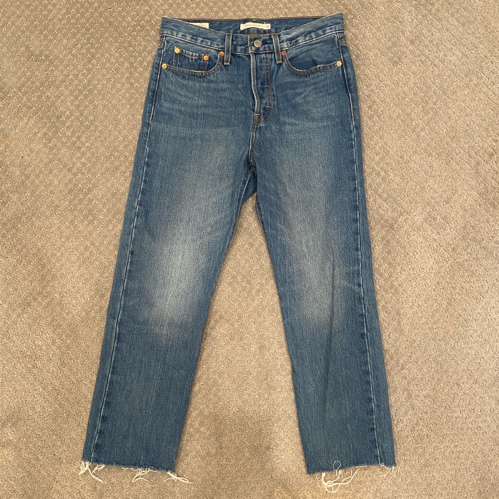 Levi’s wedgie straight dark wash jean